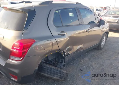 2021 Chevrolet Trax Fwd Lt z USA, uszkodzony, nr VIN KL7CJLSB1MB334684